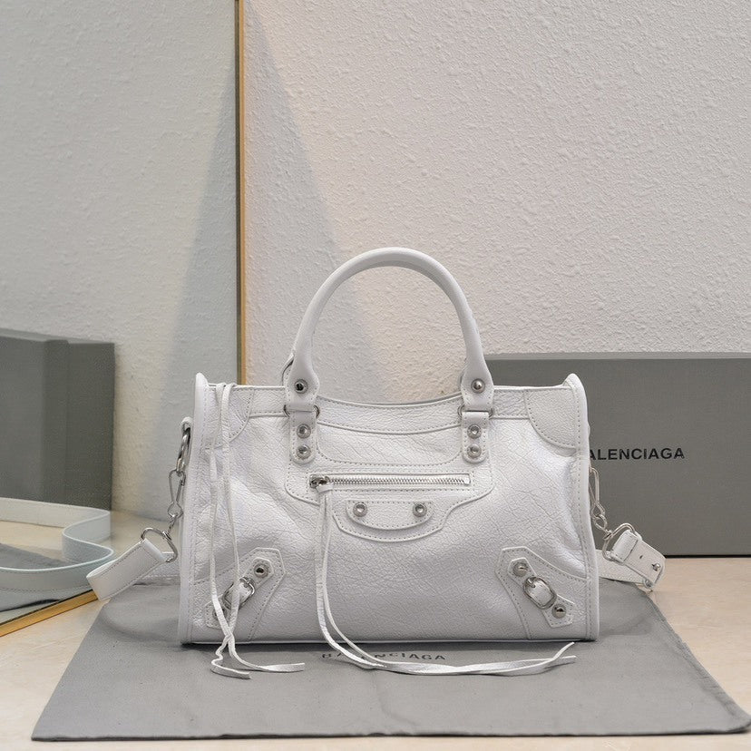 new-luxury-designer-bags-nm11159