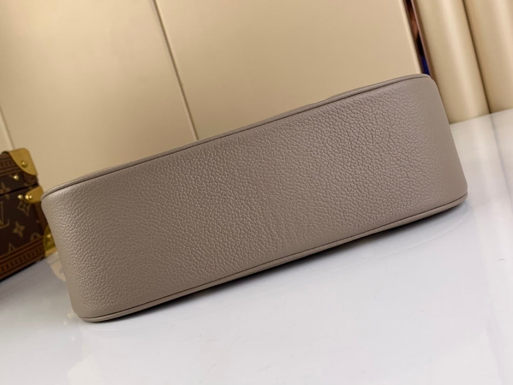 Dragons Bags ln Luxury Bag --67350
