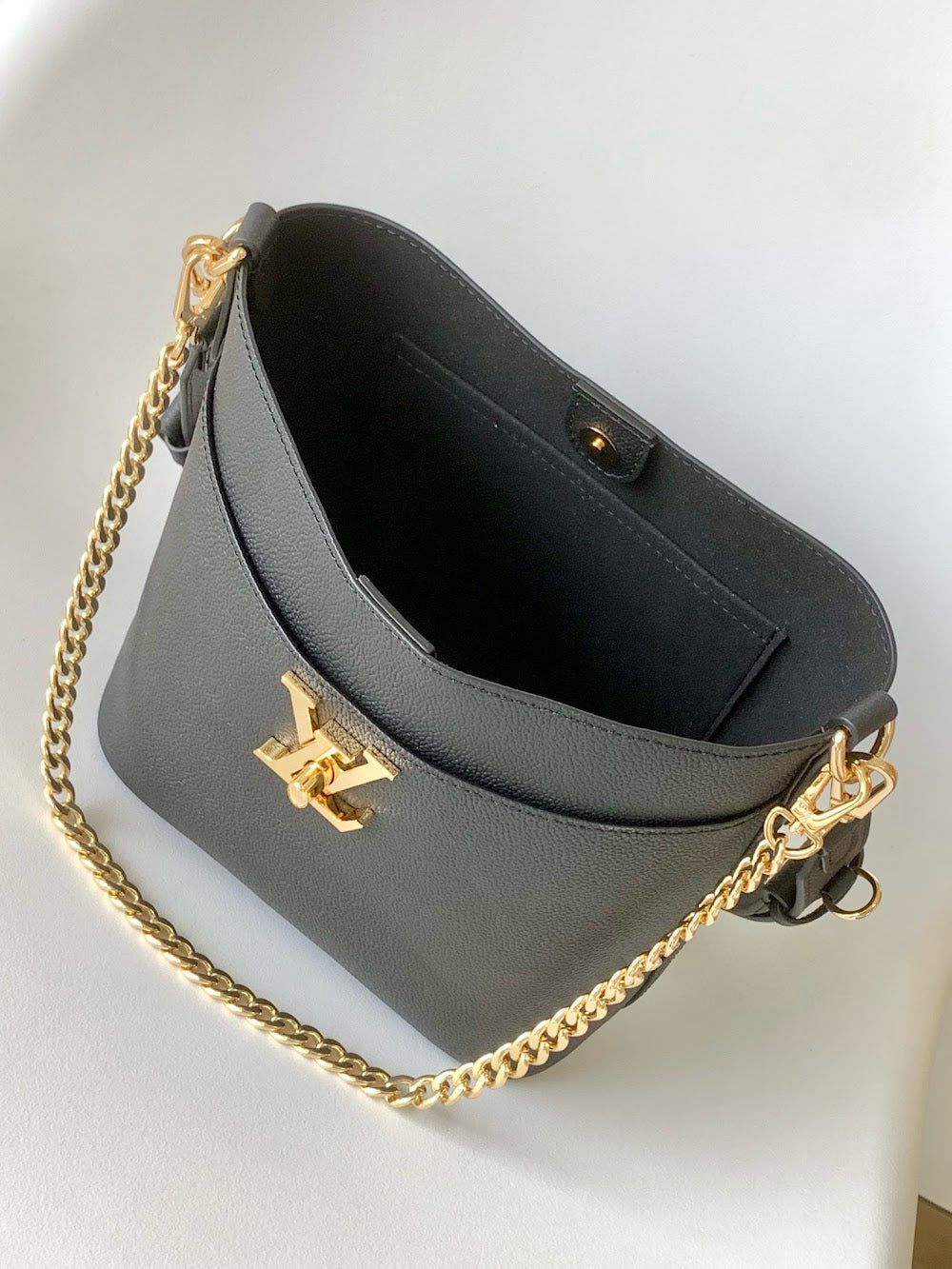 Dragons Bags ln Luxury Bag --81709