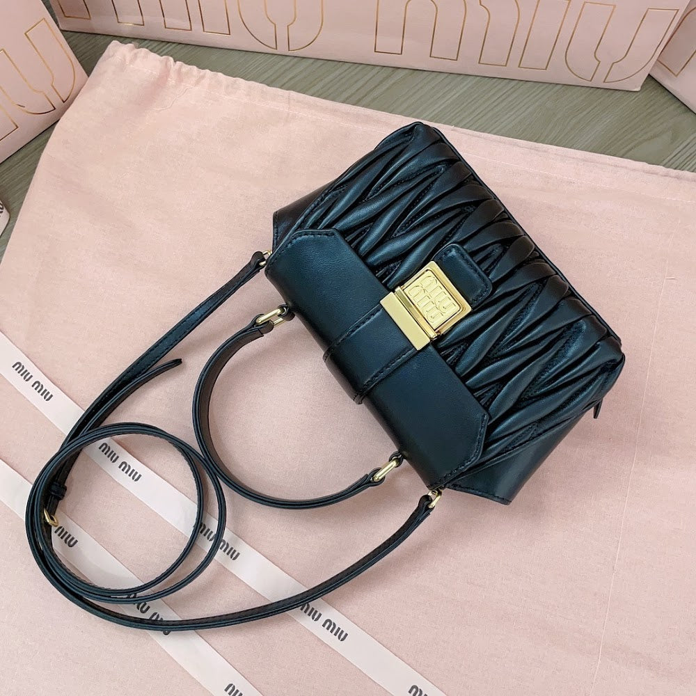 Dragons Bags Miun Miun Luxury Bag --122970