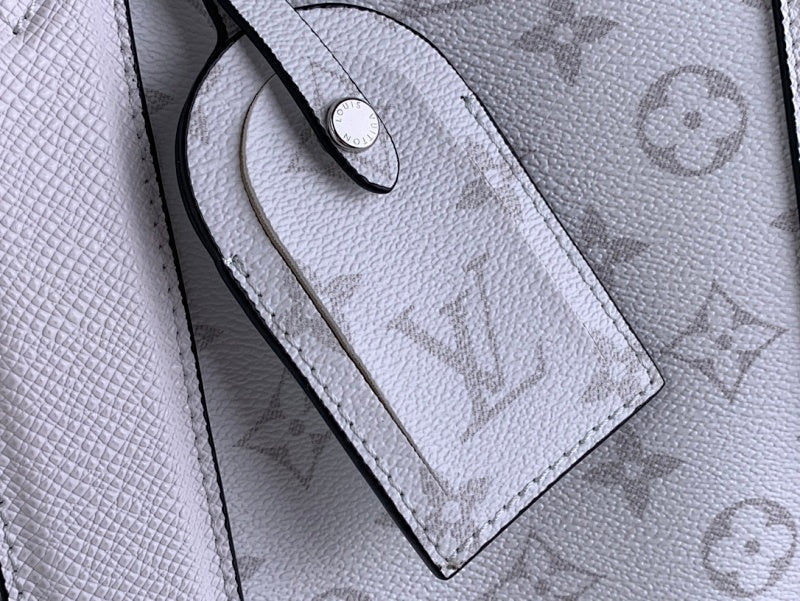 Dragons Bags ln Luxury Bag --68181