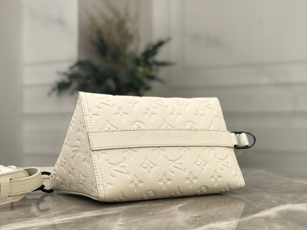 Dragons Bags ln Luxury Bag --60947