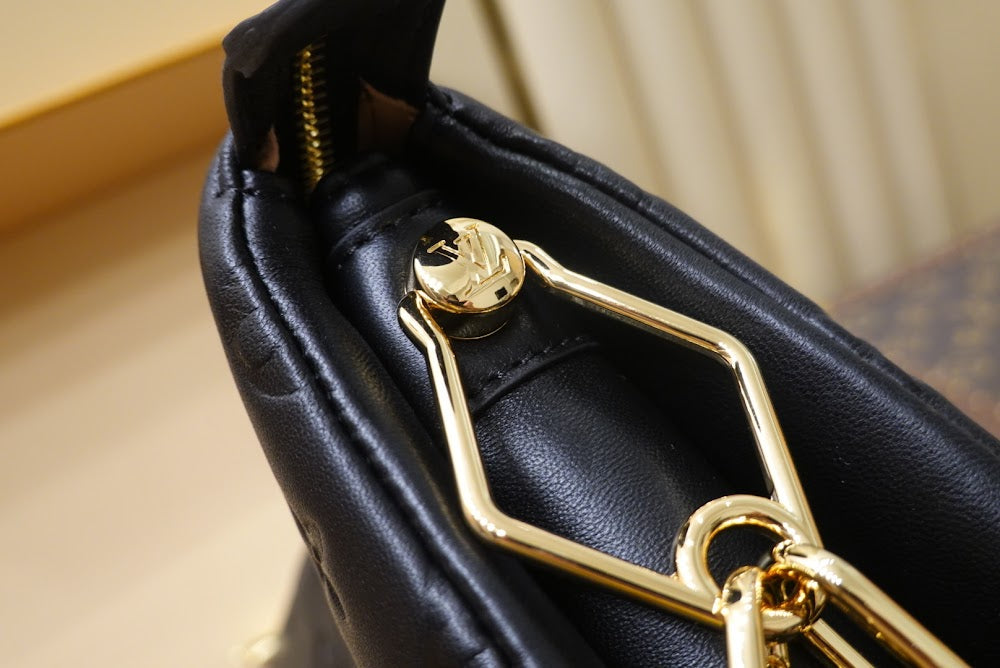 Dragons Bags ln Luxury Bag --56670