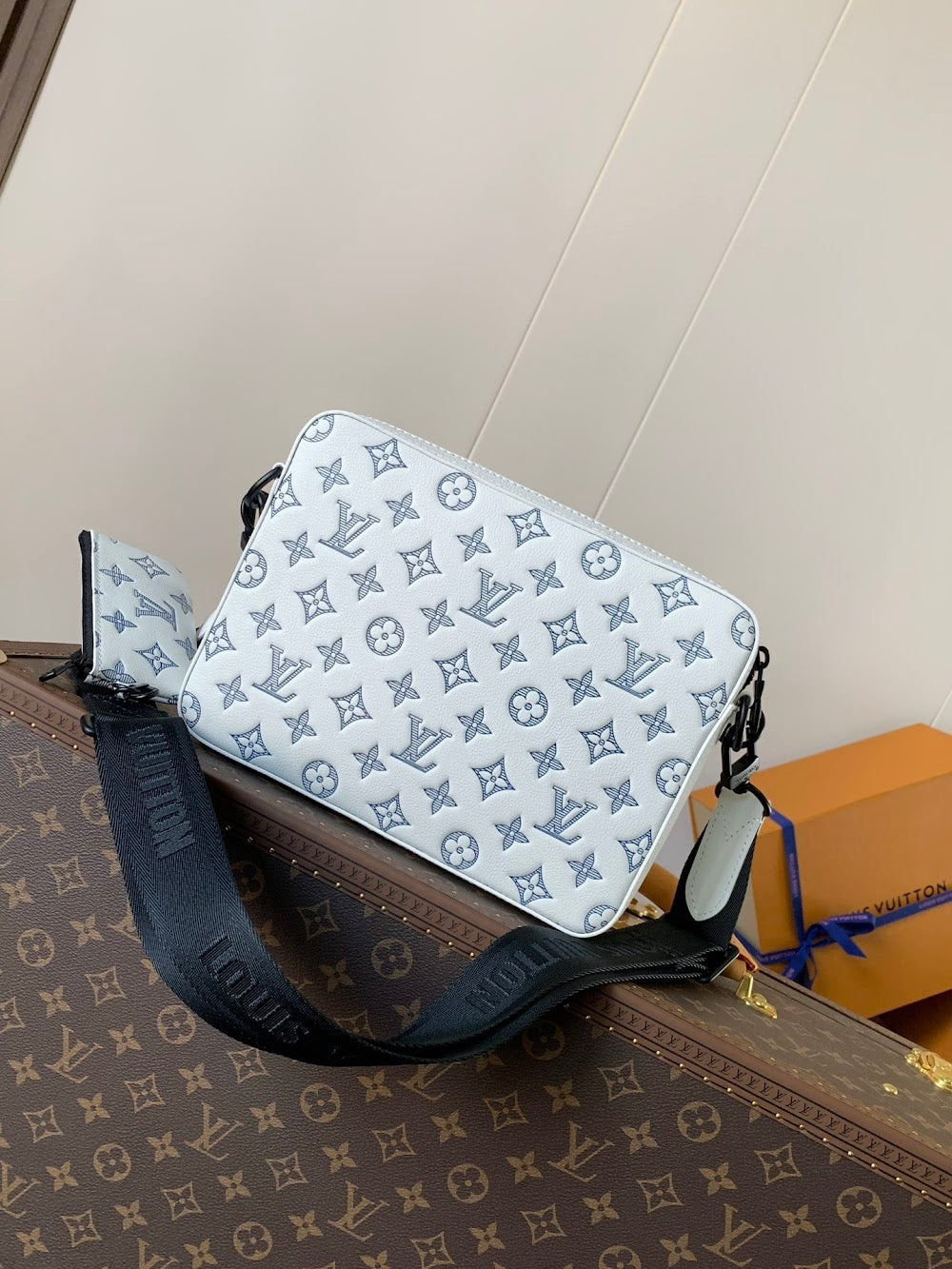 Dragons Bags ln Luxury Bag --71600