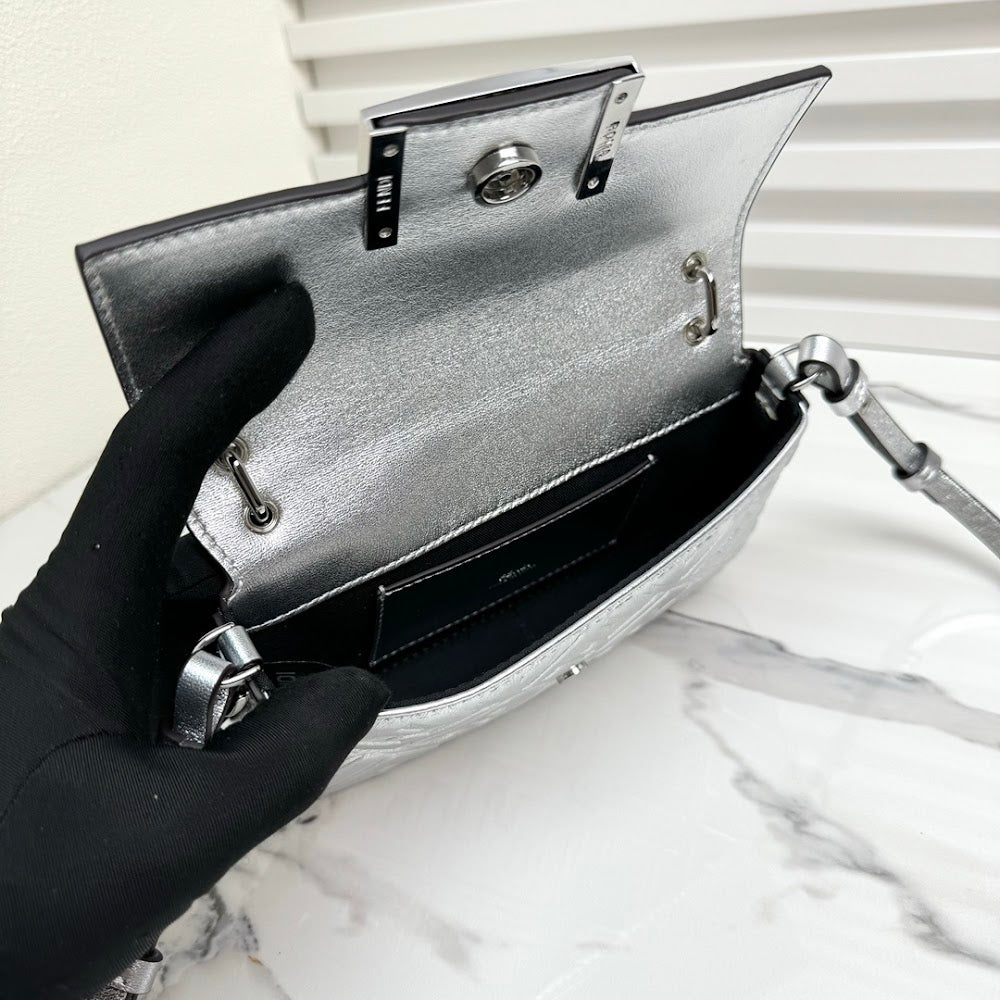 new-luxury-designer-bags-nm15570