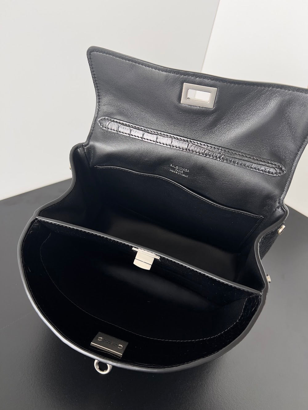 Dragons Bags Balenciaga Luxury Bag --111566