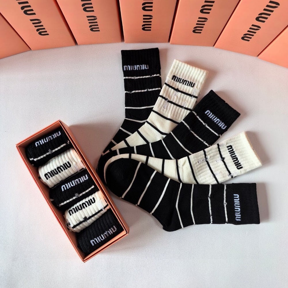 Dragons Bags Premium Luxury Socks --97942