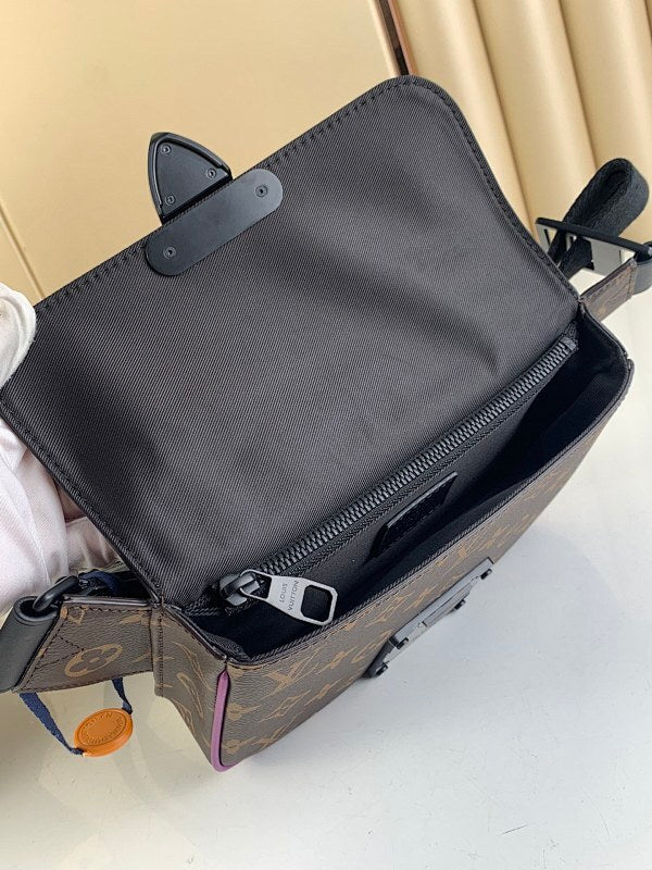 Dragons Bags ln Luxury Bag --67670