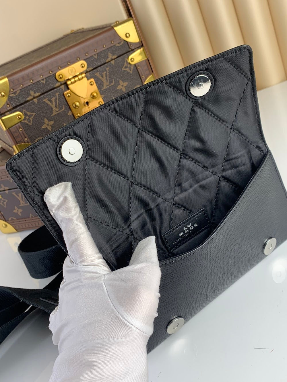 Dragons Bags ln Luxury Bag --67071