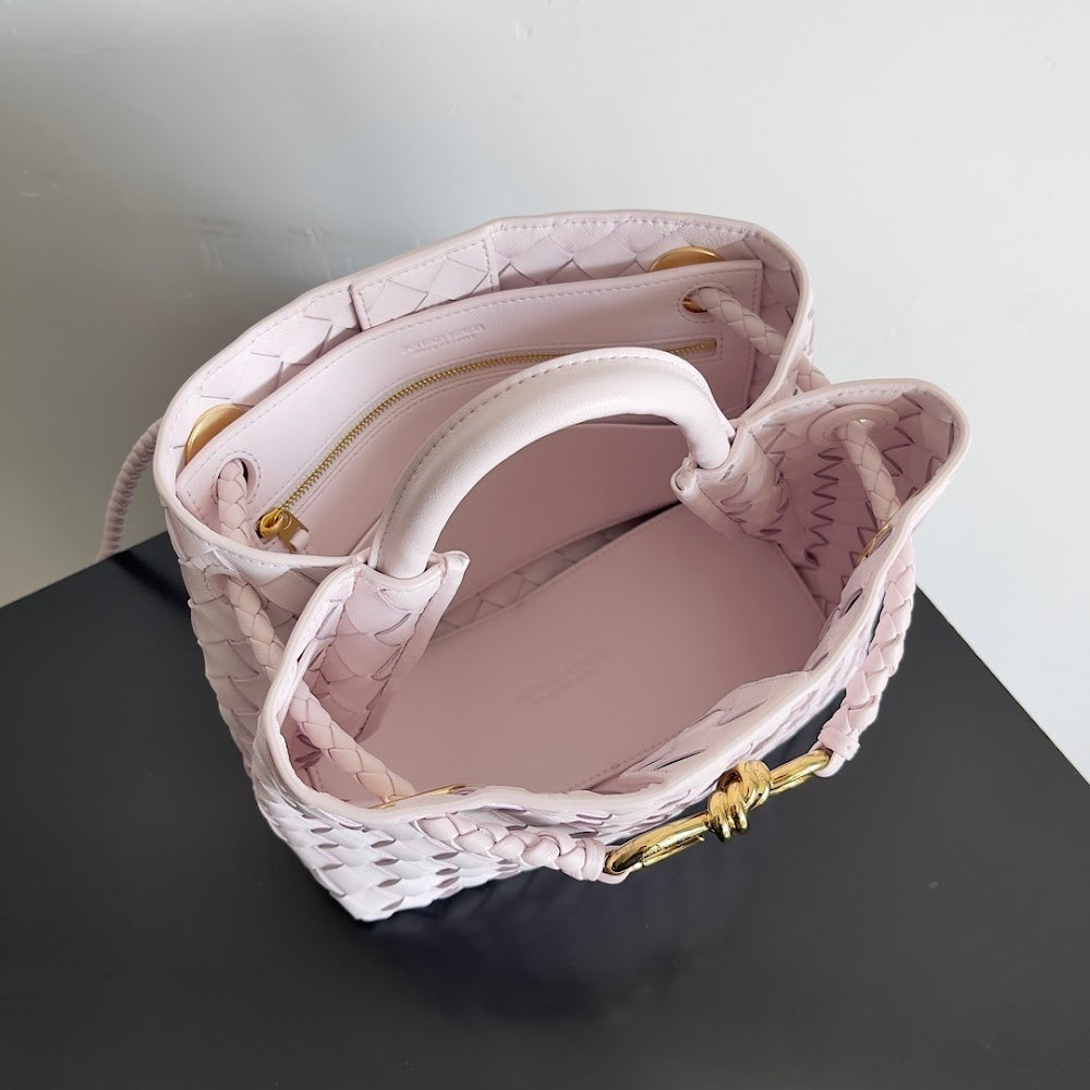 new-luxury-designer-bags-nm10665