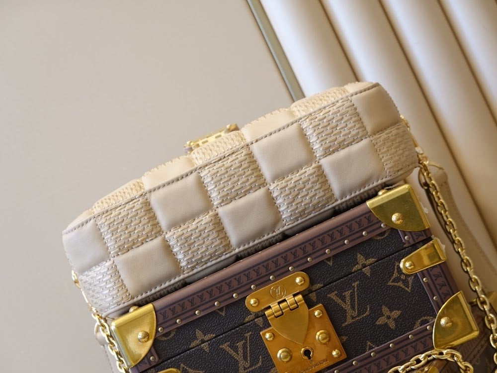 Dragons Bags ln Luxury Bag --60252