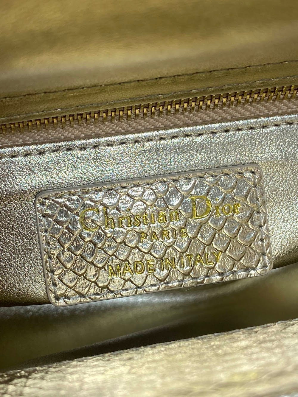 new-designer-premium-bags-nm16896