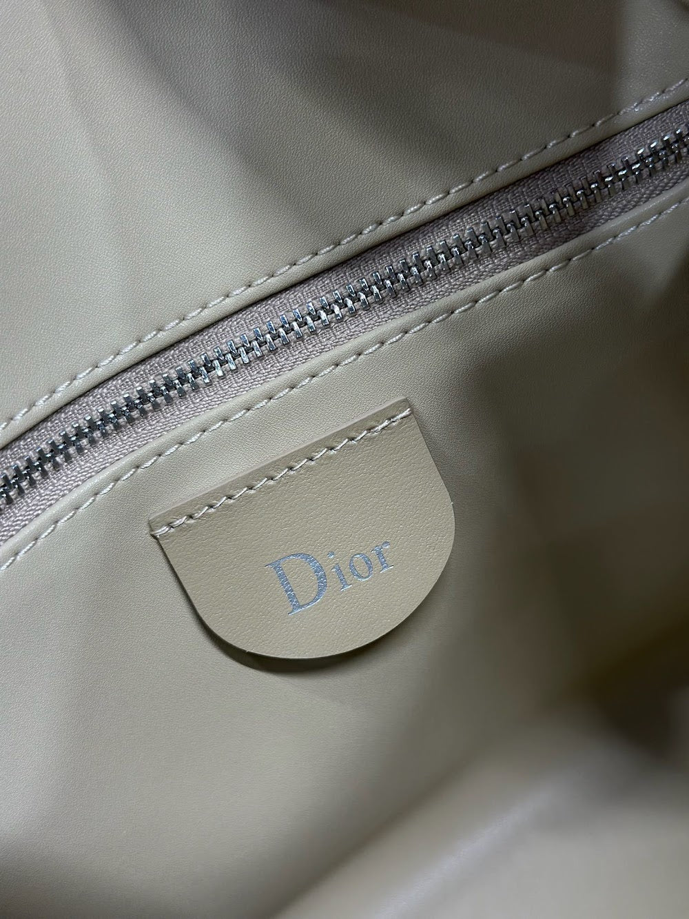 Dragons BagsDiorn Luxury Bag --115535