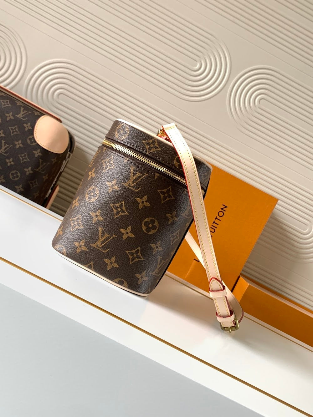 Dragons Bags ln Luxury Bag --81635