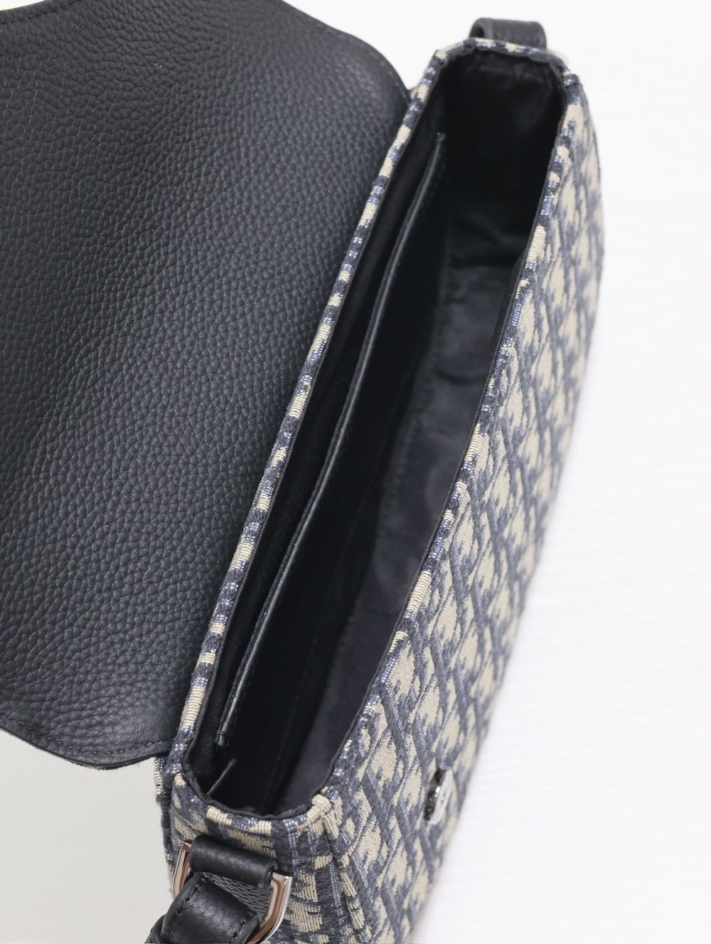 Dragons BagsDiorn Luxury Bag --115481