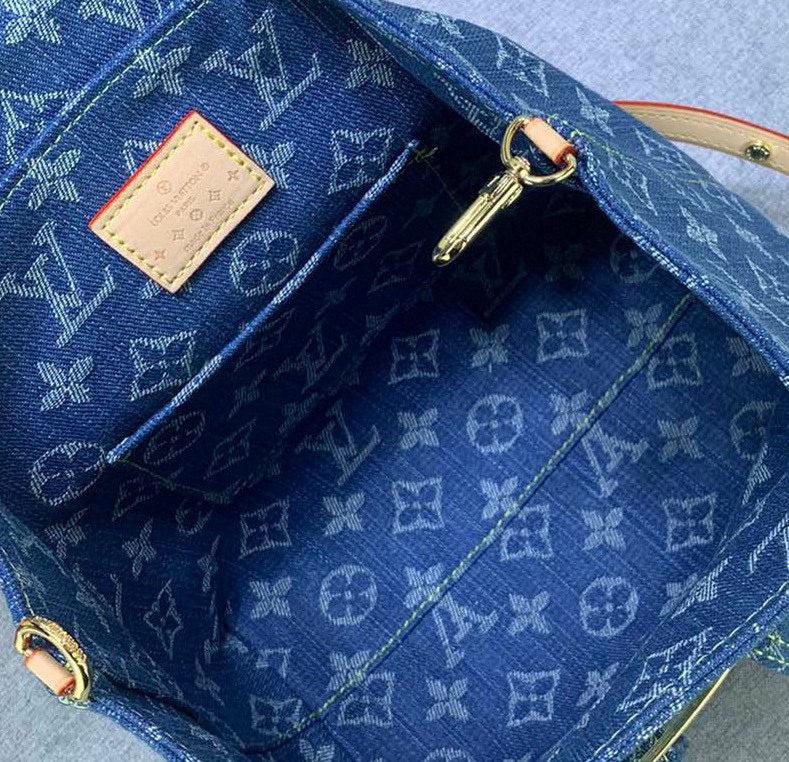 Dragons Bags ln Luxury Bag --81435