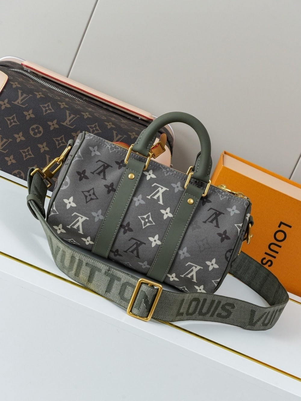 Dragons Bags ln Luxury Bag --71573