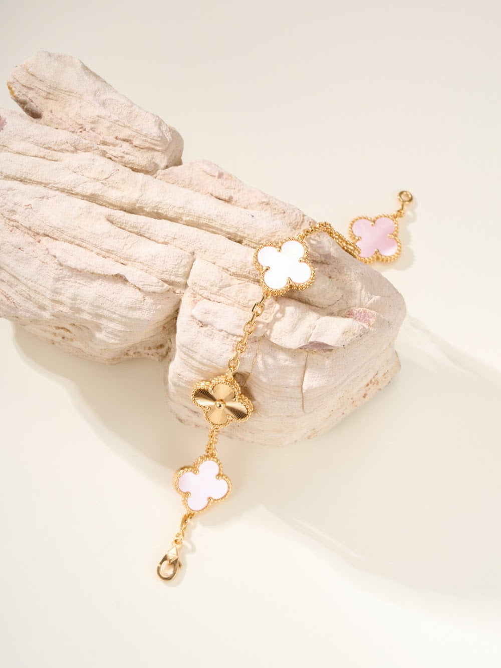 Dragons Bags VCA Luxury Jewelry --51820