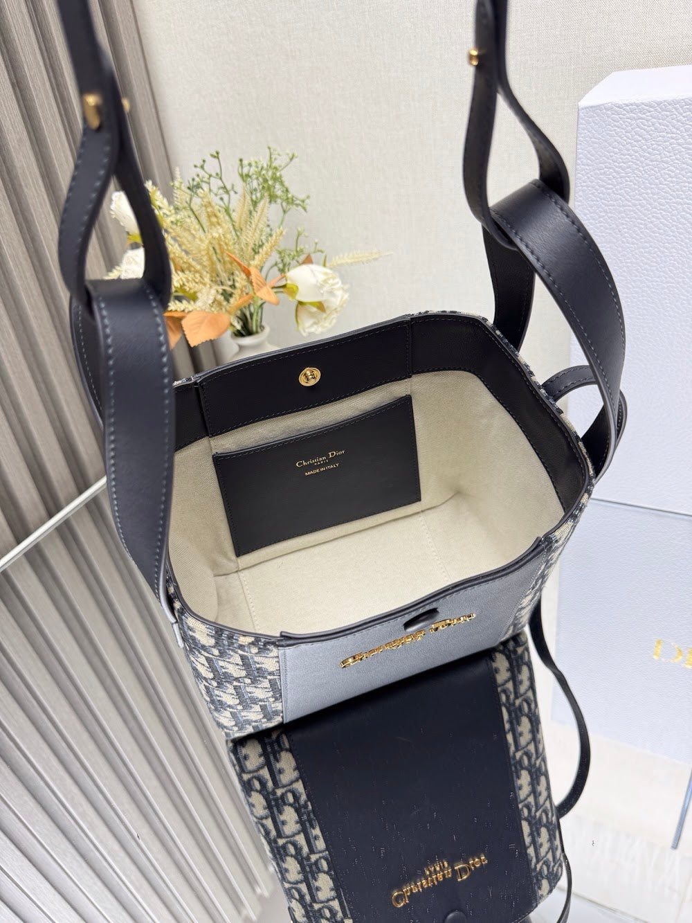Dragons BagsDiorn Luxury Bag --116040