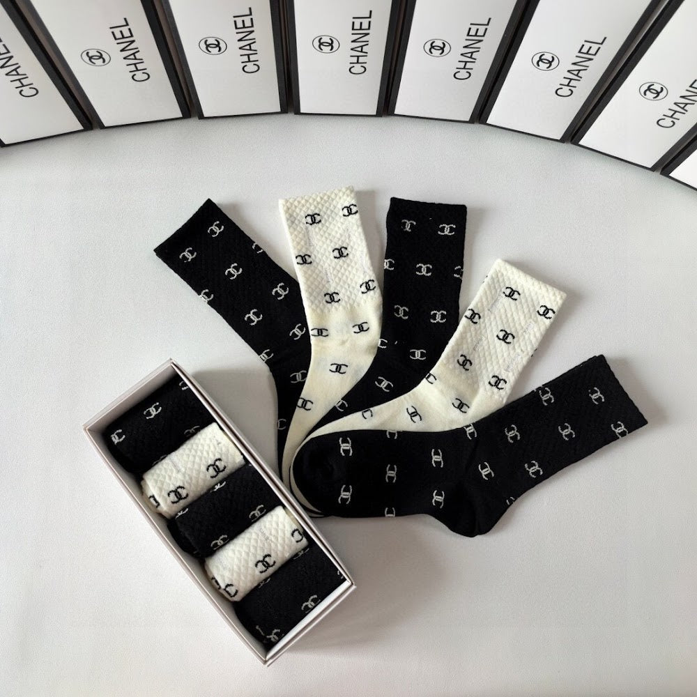 Dragons Bags Premium Luxury Socks --98010