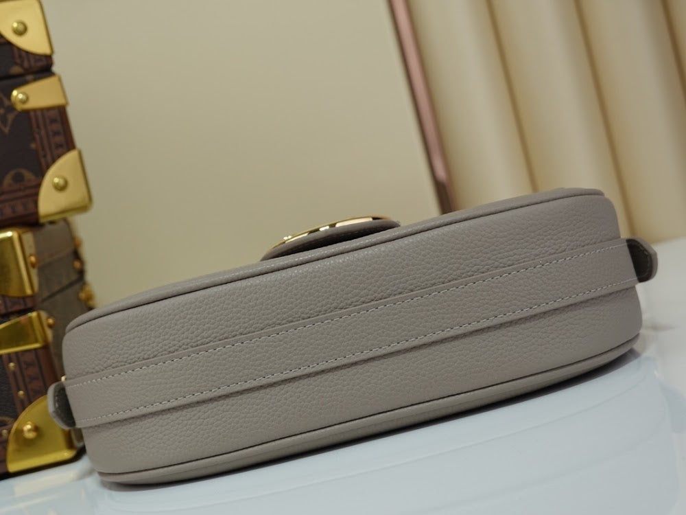Dragons Bags ln Luxury Bag --66991