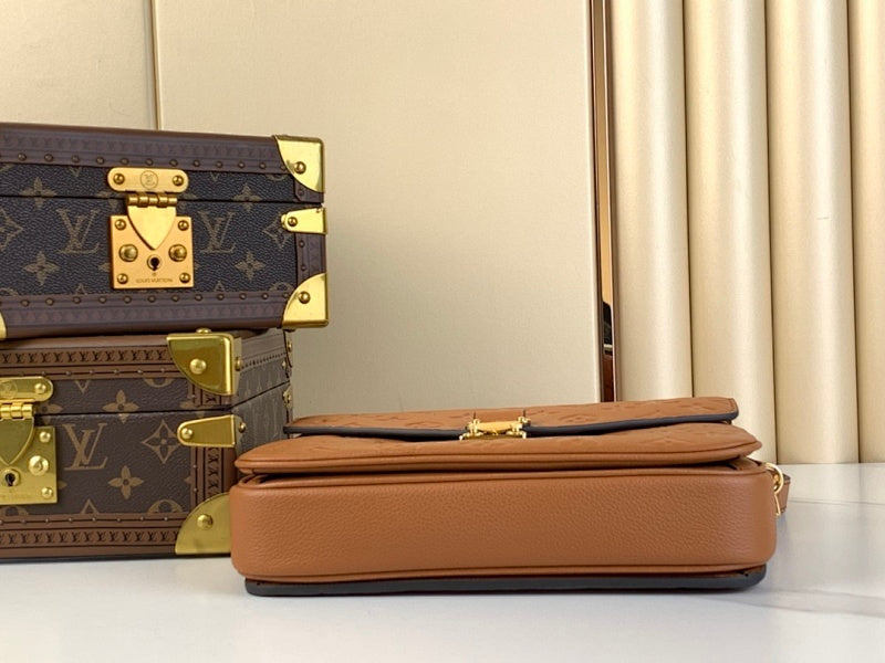 Dragons Bags ln Luxury Bag --56833
