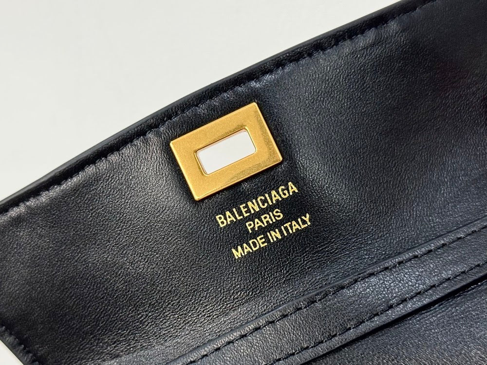 new-luxury-designer-bags-nm21548