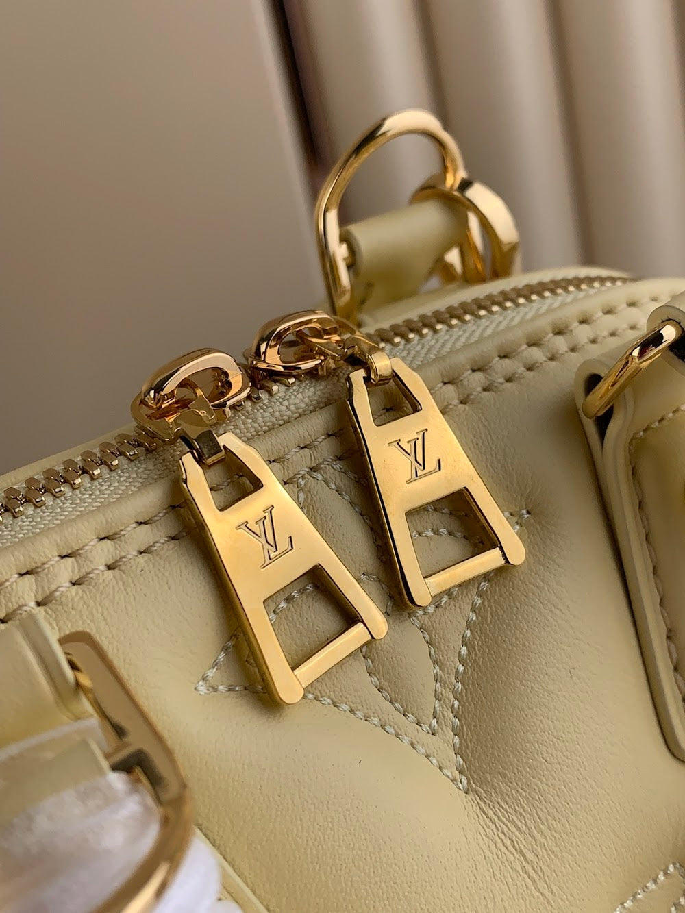Dragons Bags ln Luxury Bag --60989