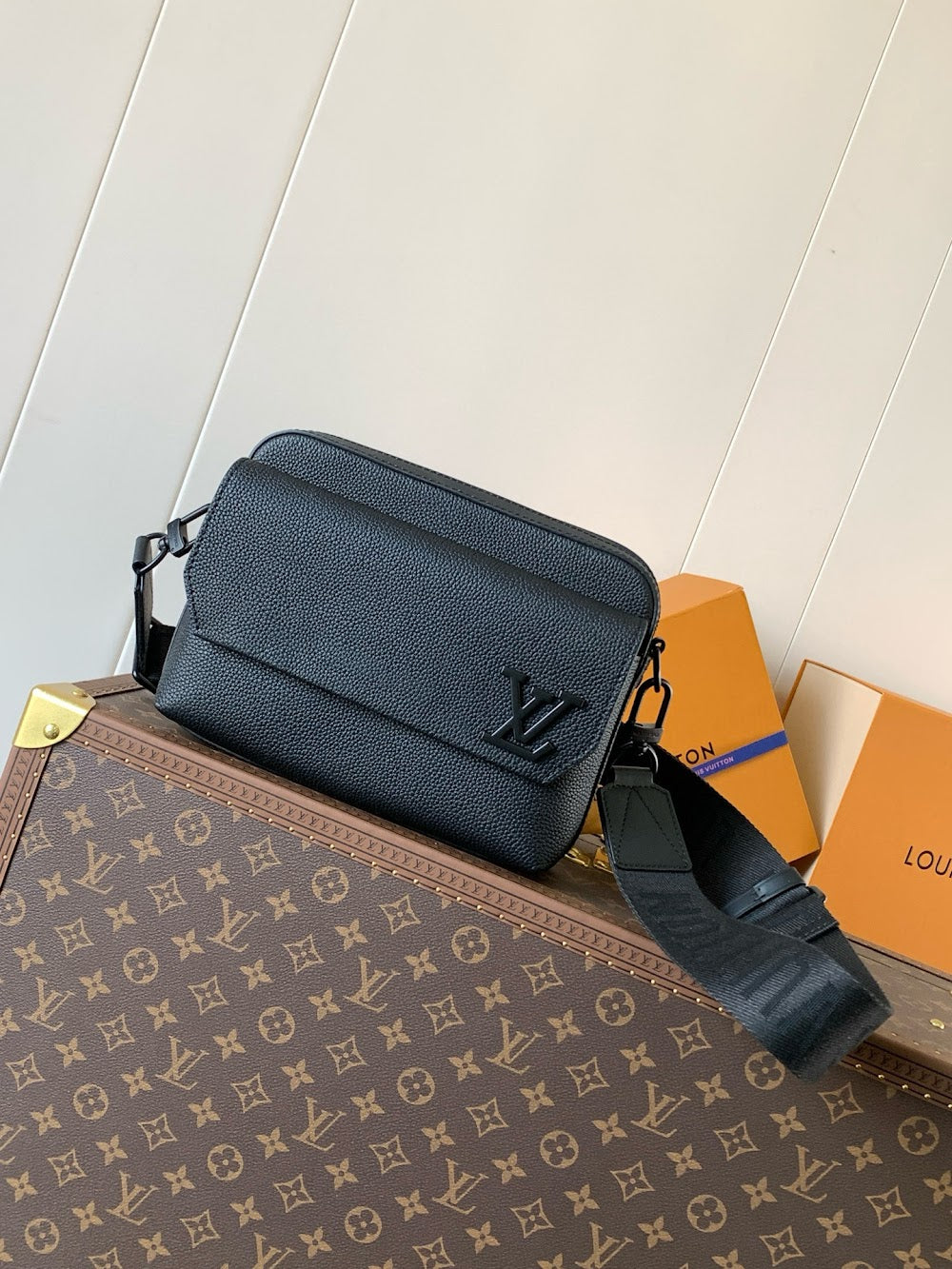 Dragons Bags ln Luxury Bag --71081