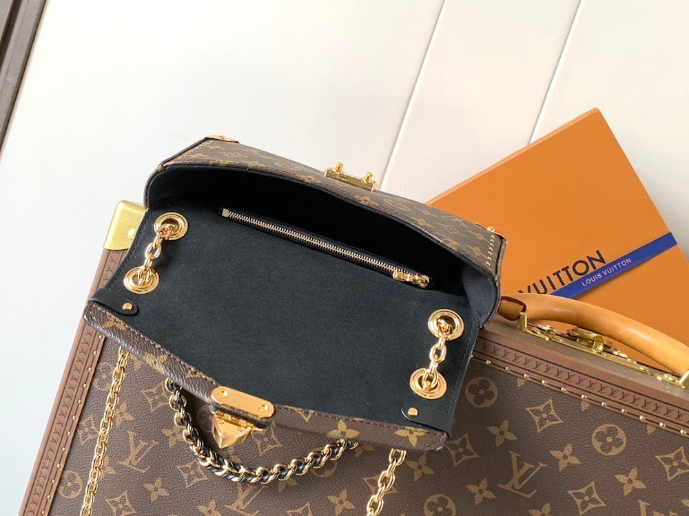 Dragons Bags ln Luxury Bag --81847