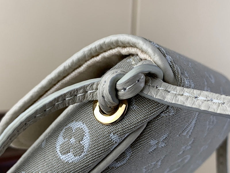 Dragons Bags ln Luxury Bag --68486