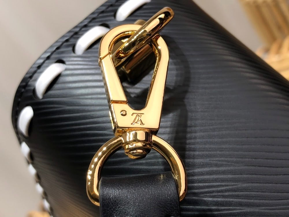 Dragons Bags ln Luxury Bag --66709