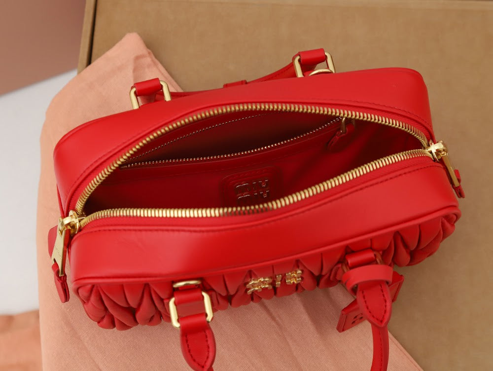 Dragons Bags Miun Miun Luxury Bag --123415