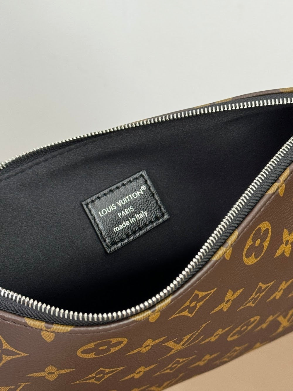 Dragons Bags ln Luxury Bag --96912