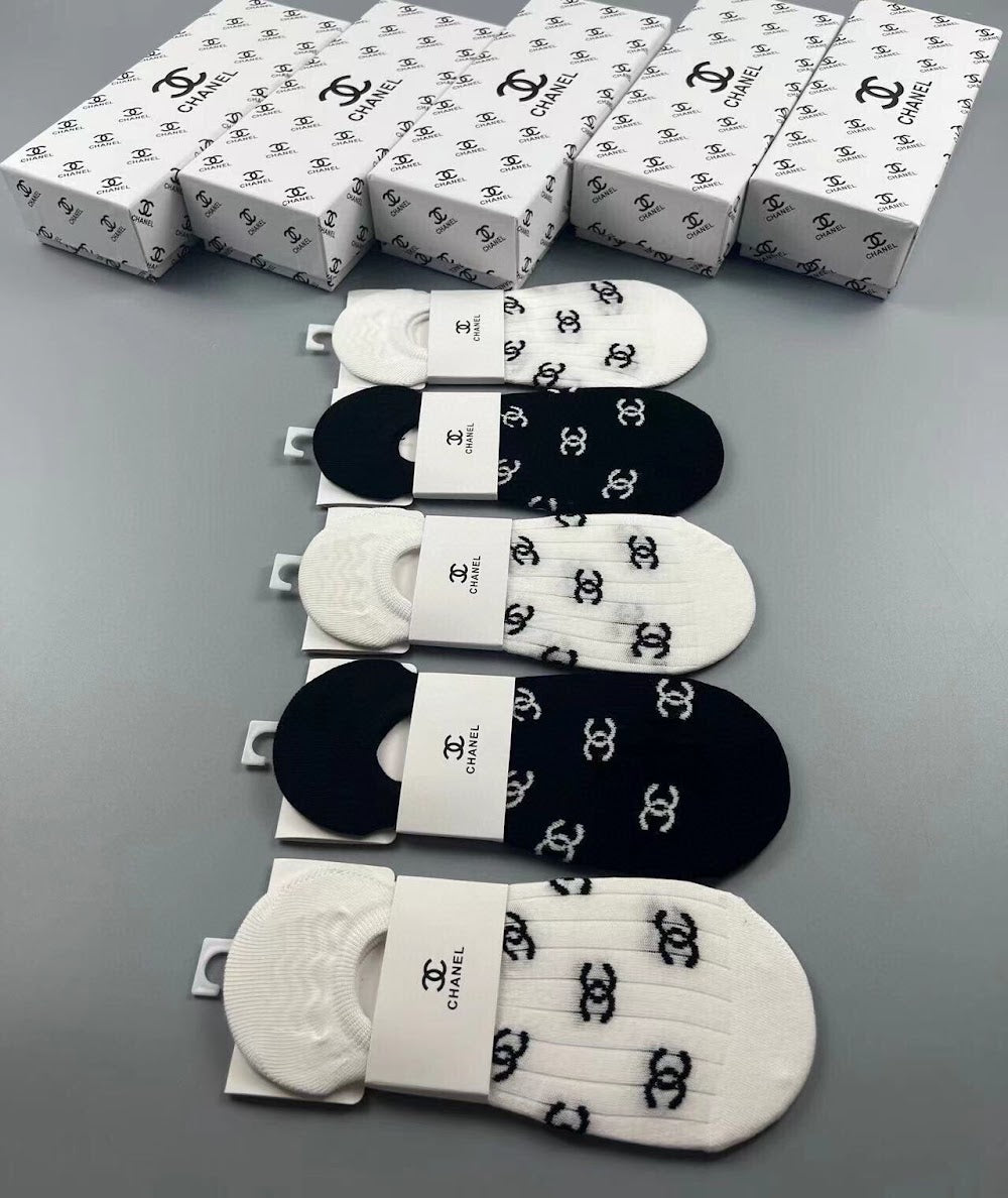 Dragons Bags Premium Luxury Socks --98324