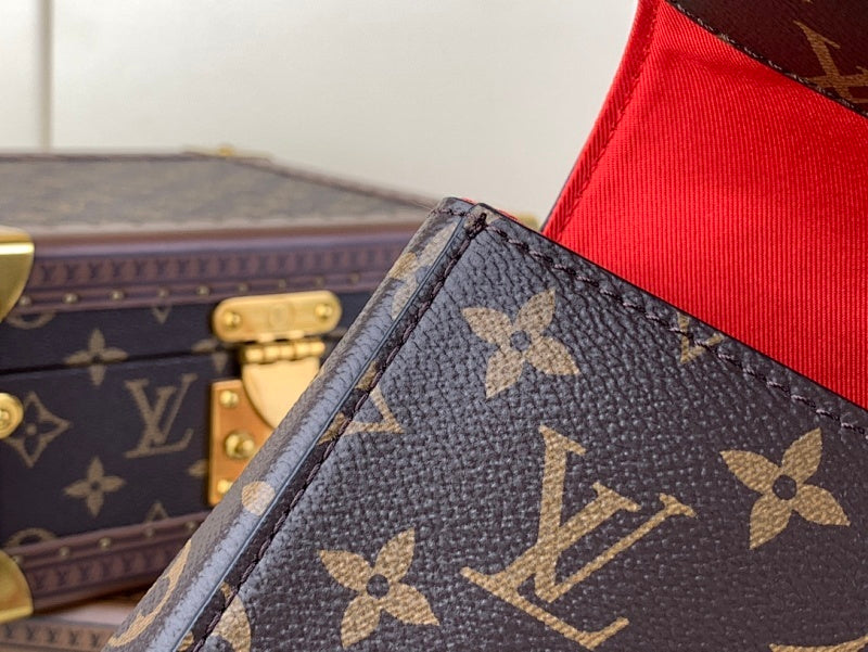 Dragons Bags ln Luxury Bag --68385
