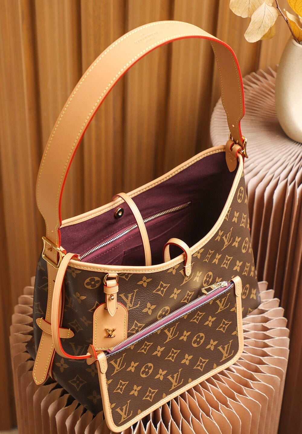 Dragons Bags ln Luxury Bag --81804