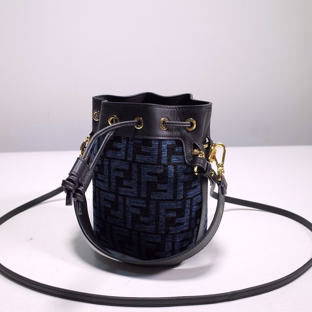 new-luxury-designer-bags-nm15264