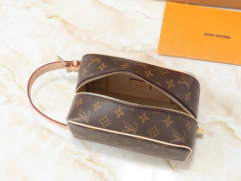 Dragons Bags ln Luxury Bag --81597