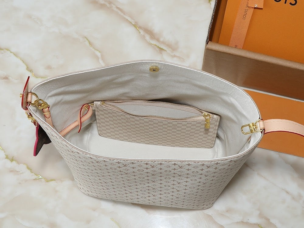 Dragons Bags ln Luxury Bag --77082