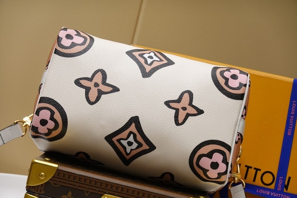 Dragons Bags ln Luxury Bag --66732