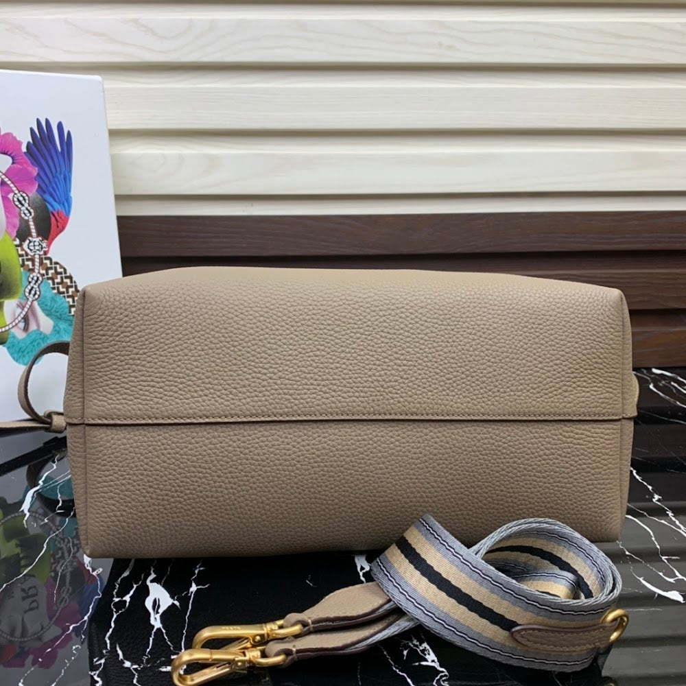Jessica Bags pradn Luxury Bag --74803