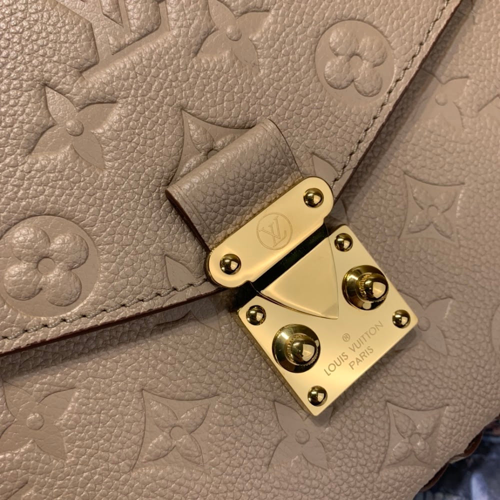 Dragons Bags ln Luxury Bag --59111
