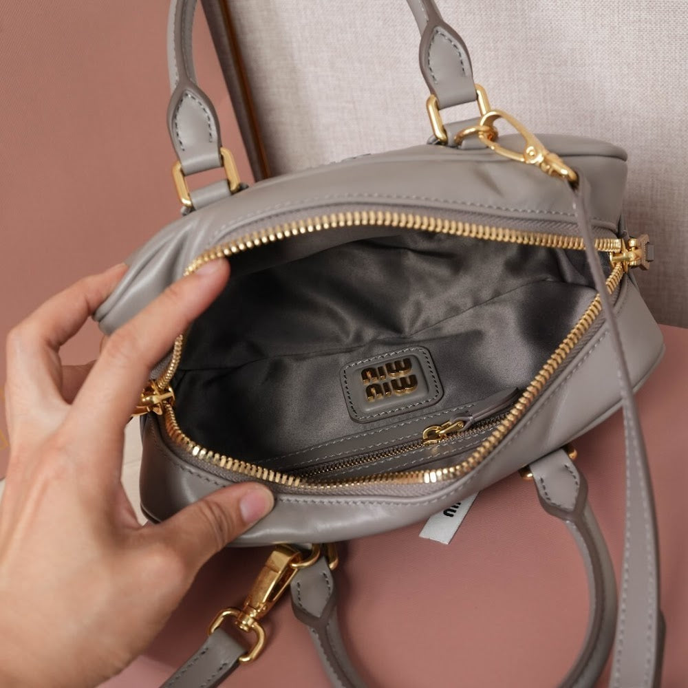 Dragons Bags Miun Miun Luxury Bag --123523