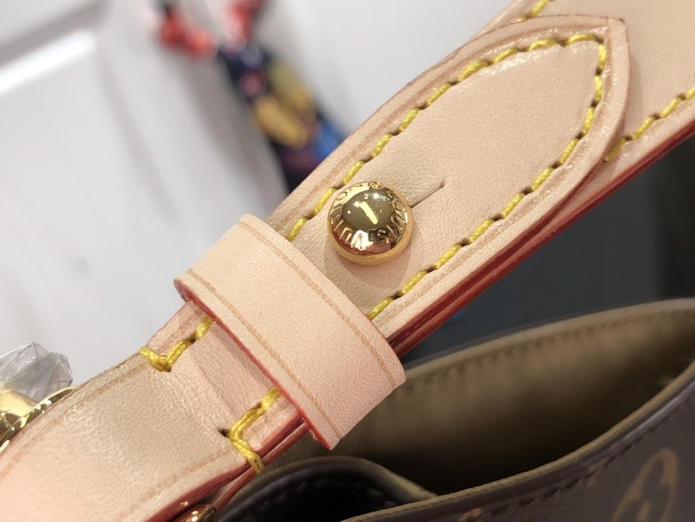 Dragons Bags ln Luxury Bag --97070