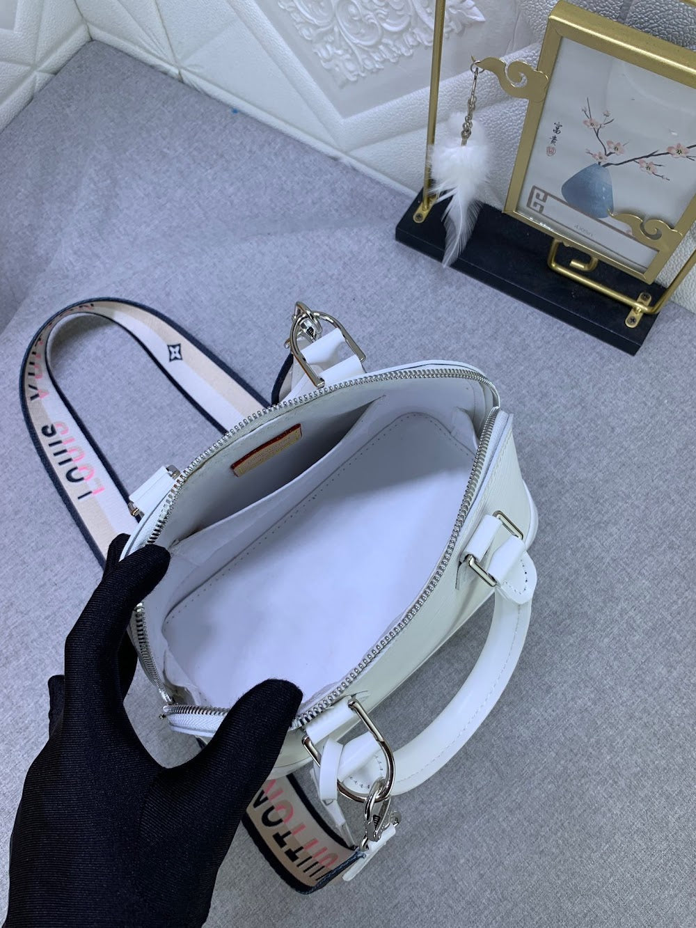 Dragons Bags ln Luxury Bag --78508