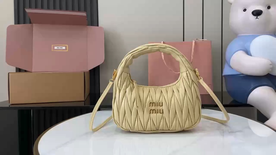 Dragons Bags Miun Miun Luxury Bag --122160