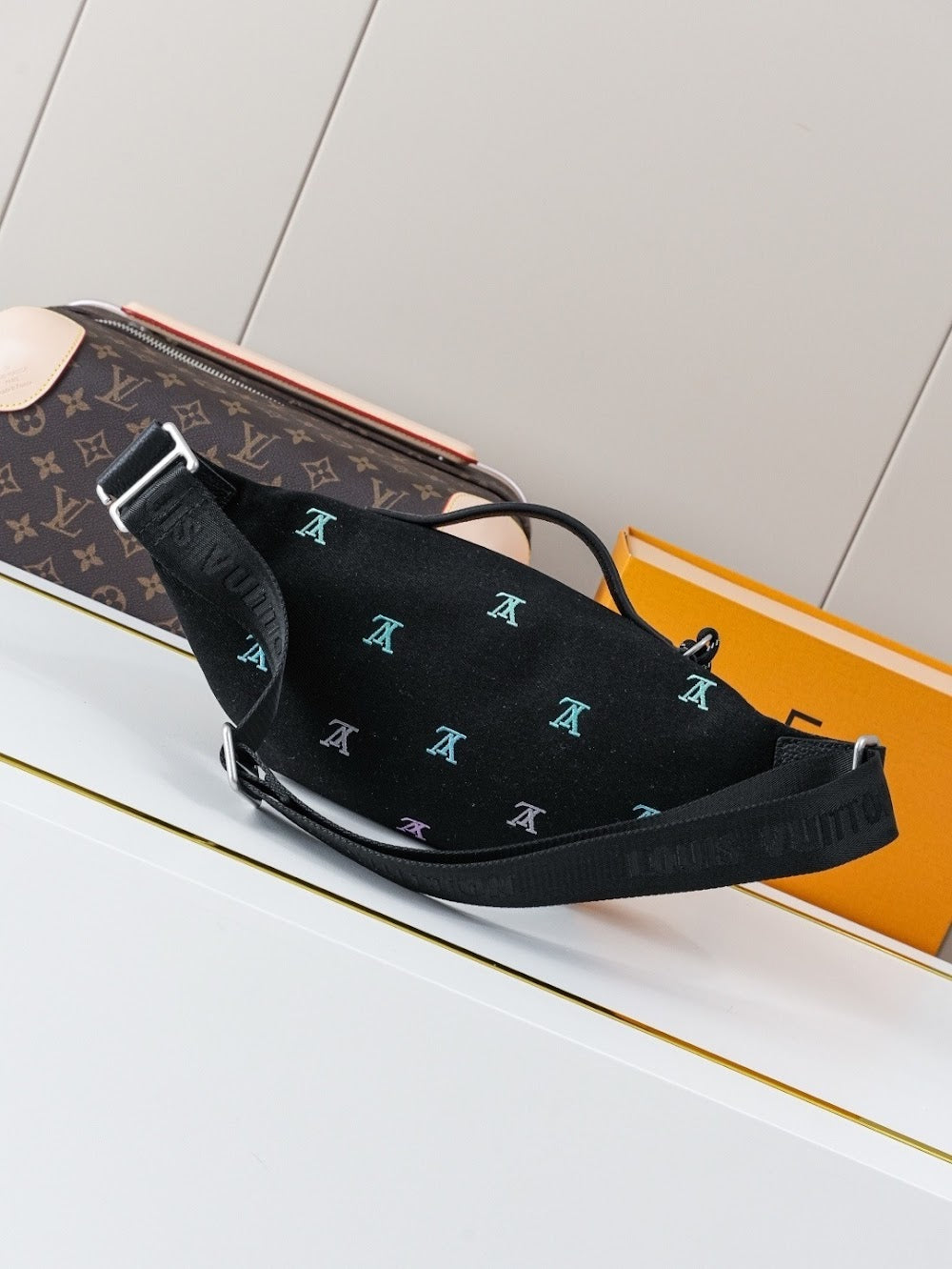 Dragons Bags ln Luxury Bag --71595
