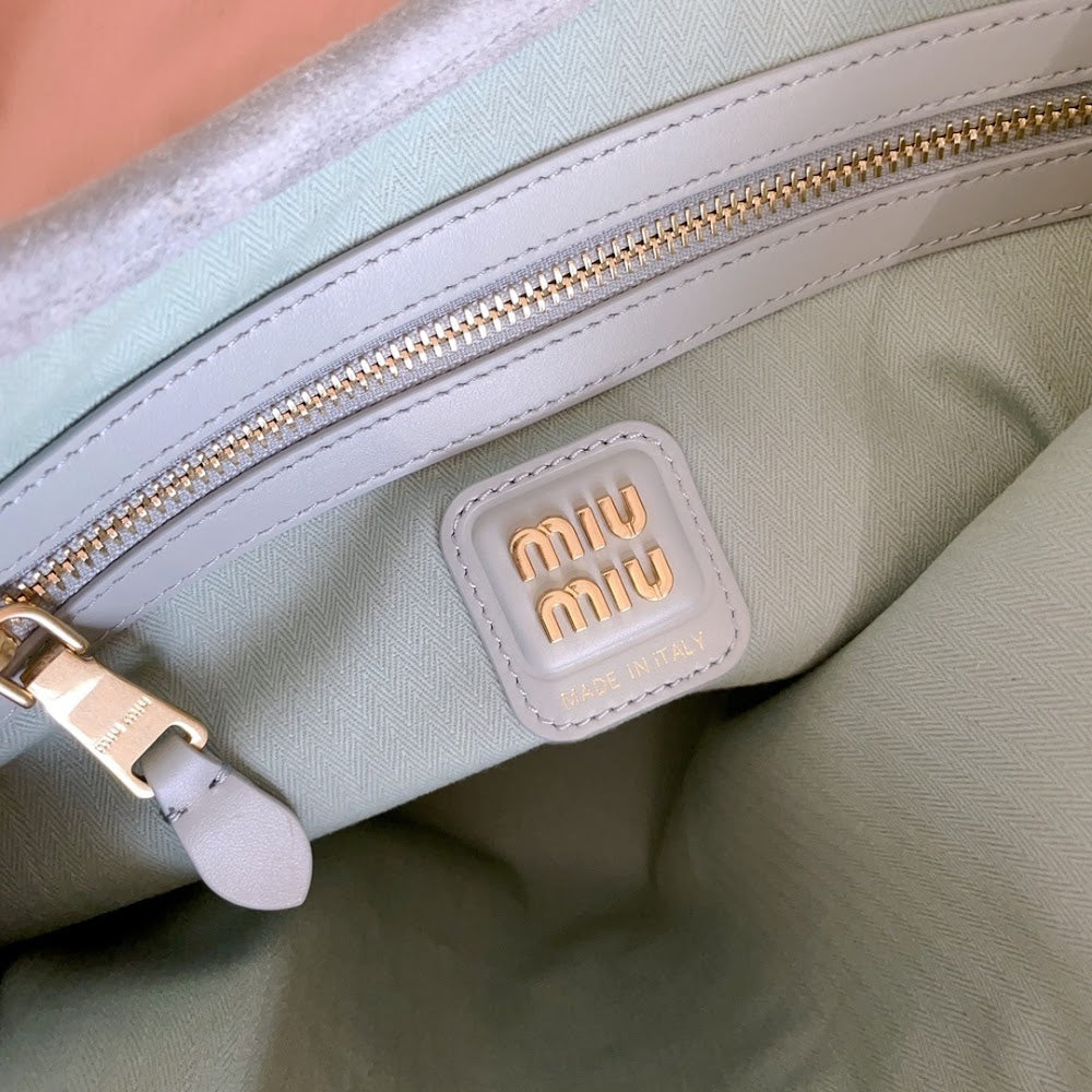 Dragons Bags Miun Miun Luxury Bag --122579