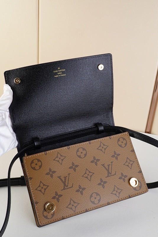 Dragons Bags ln Luxury Bag --61373